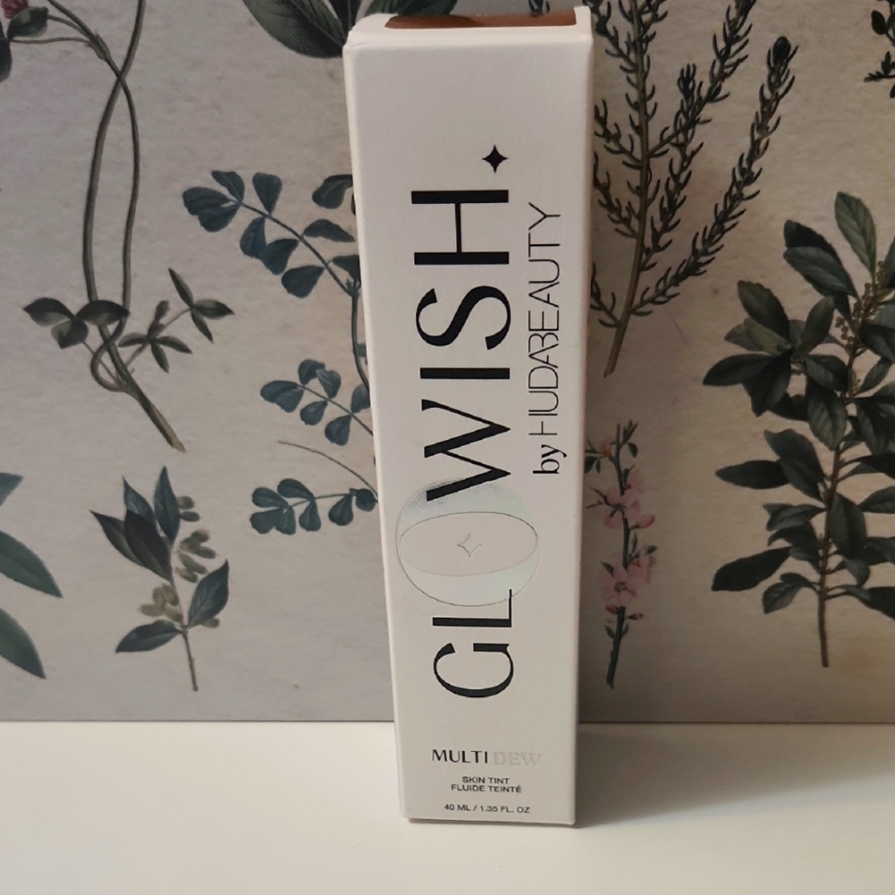 HUDA BEAUTY GloWish MultiDew Skin Tint